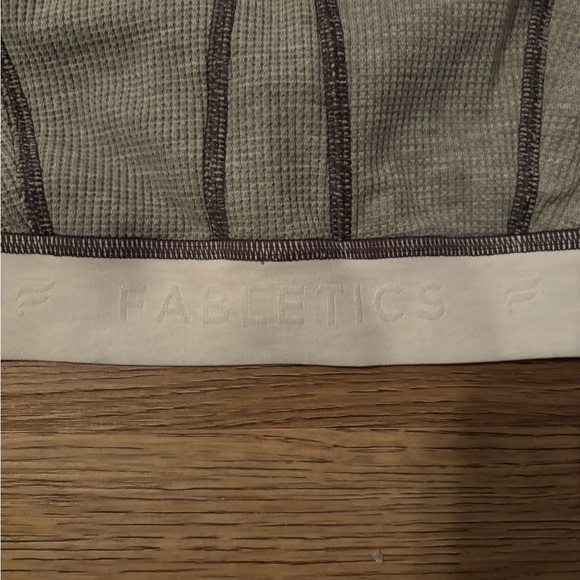 Fabletics sports bra — medium - Picture 2 of 3